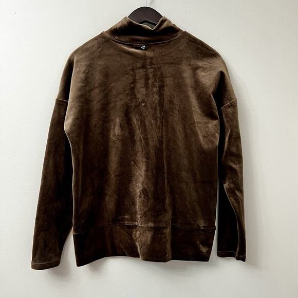 Cable & Gauge Sport Women Size S Brown Velour Lounge Shirt Athleisure Travel - Picture 9 of 11